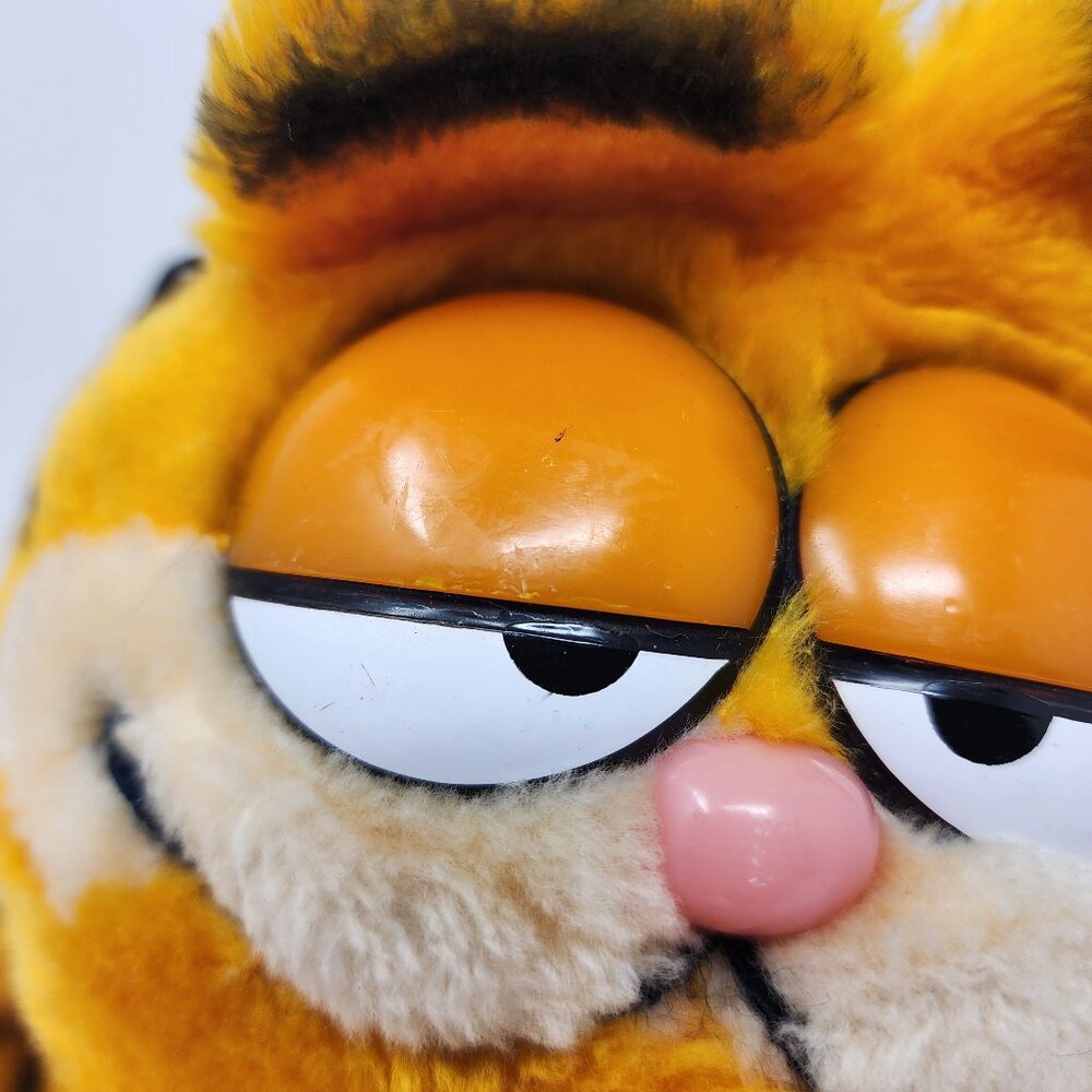 Vtg 1981 Dakin Garfield Cat Sitting 9" Plush Shredded Clippings Stuffed Animal - Picture 5 of 15